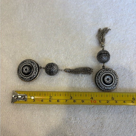 Vintage 80s Statement Earring Trio - Bold Geometric & Dangle Styles - Picture 10 of 10